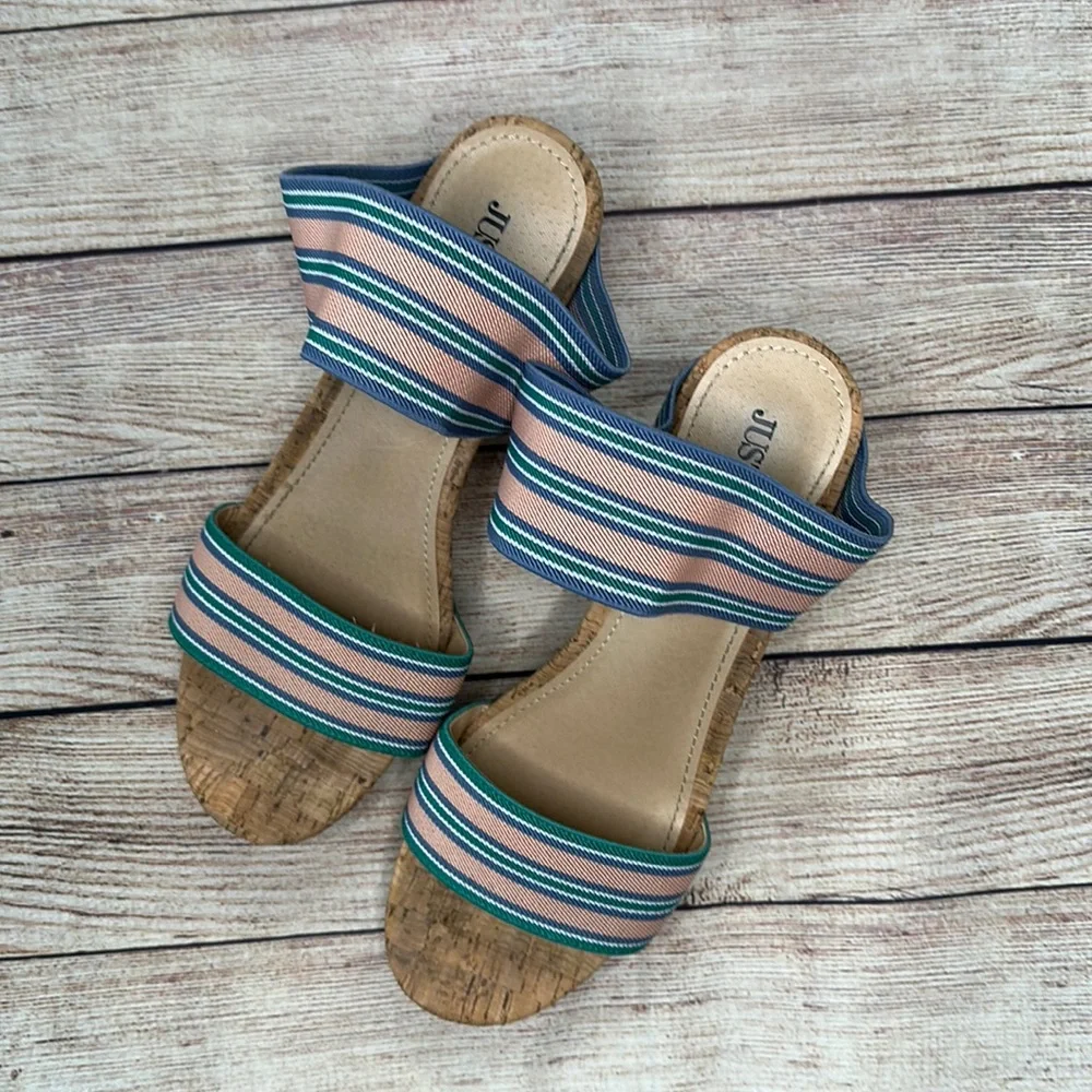 JustFab Stretchy Elastic Straps Blue and Pink Striped Wedges Size 8